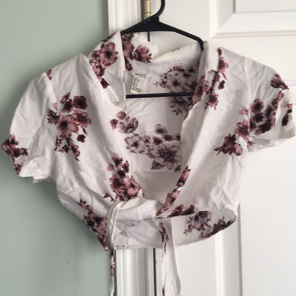 Floral tie crop top